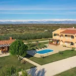 Maja - Three Bedroom With Pool *