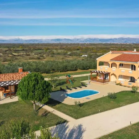 Maja - Three Bedroom With Pool *