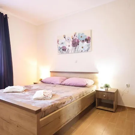 Maja - Three Bedroom With Pool