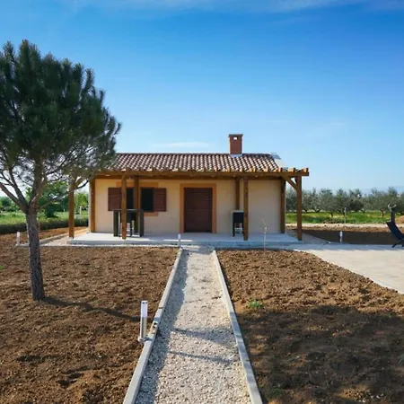 Maja - Three Bedroom With Pool Nyaraló Škabrnje