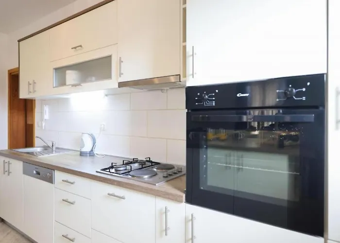 Maja - Three Bedroom With Pool Nyaraló Škabrnje