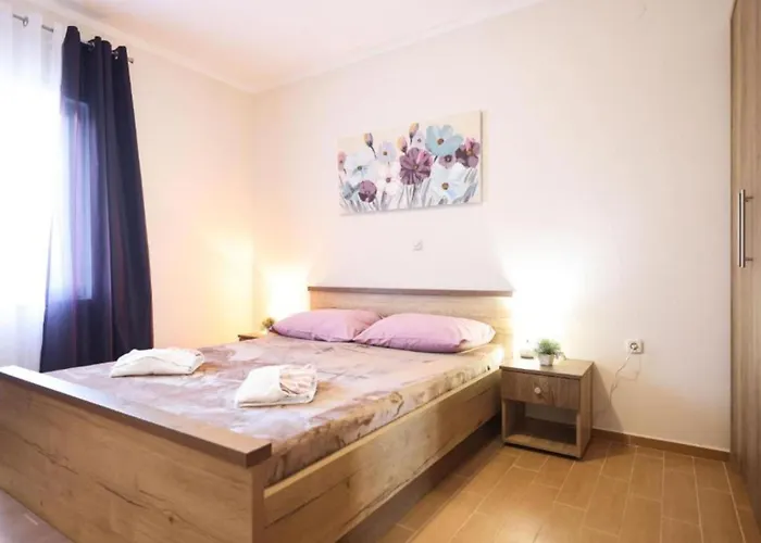Maja - Three Bedroom With Pool