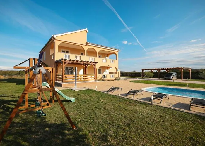 Maja - Three Bedroom With Pool *