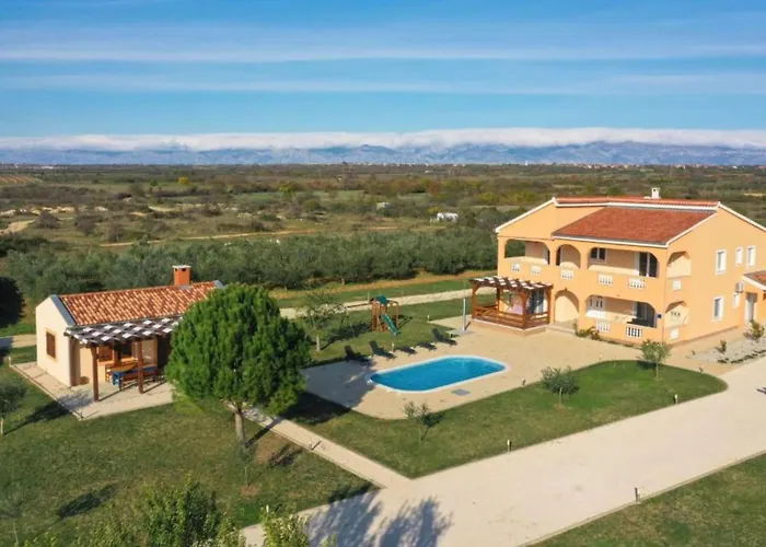 Maja - Three Bedroom With Pool *