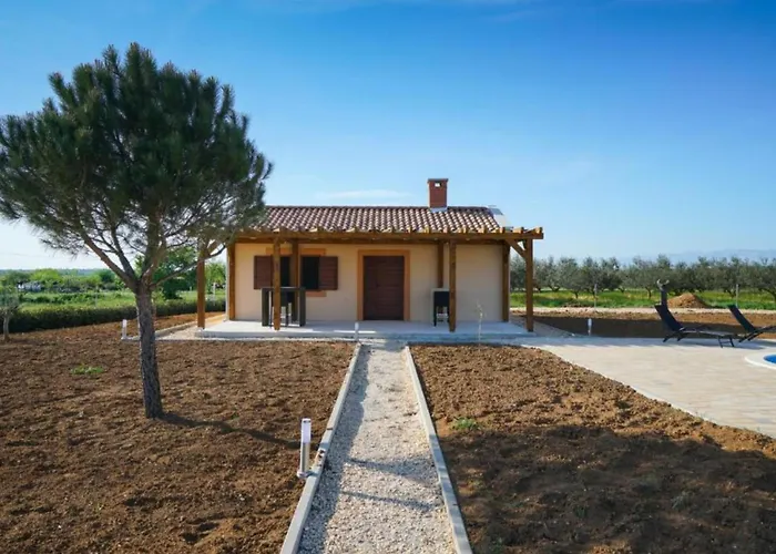Maja - Three Bedroom With Pool Nyaraló Škabrnje